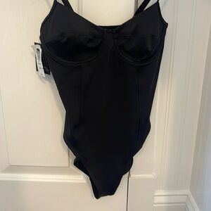 NWT Aritzia TNA corset style body suit